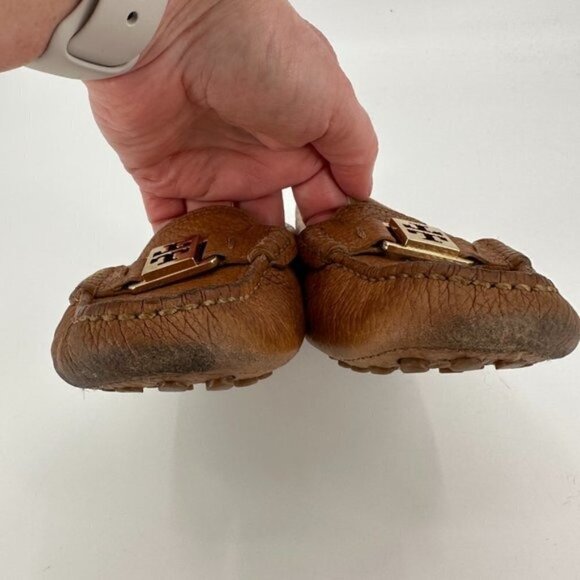 Tory Burch Tan Kendrick Royal Pebble Leather Slip On Moccasin 9 Driving Loafers - Picture 3 of 9
